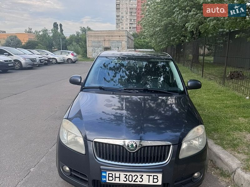 Хэтчбек Skoda Fabia 2008 в Киеве