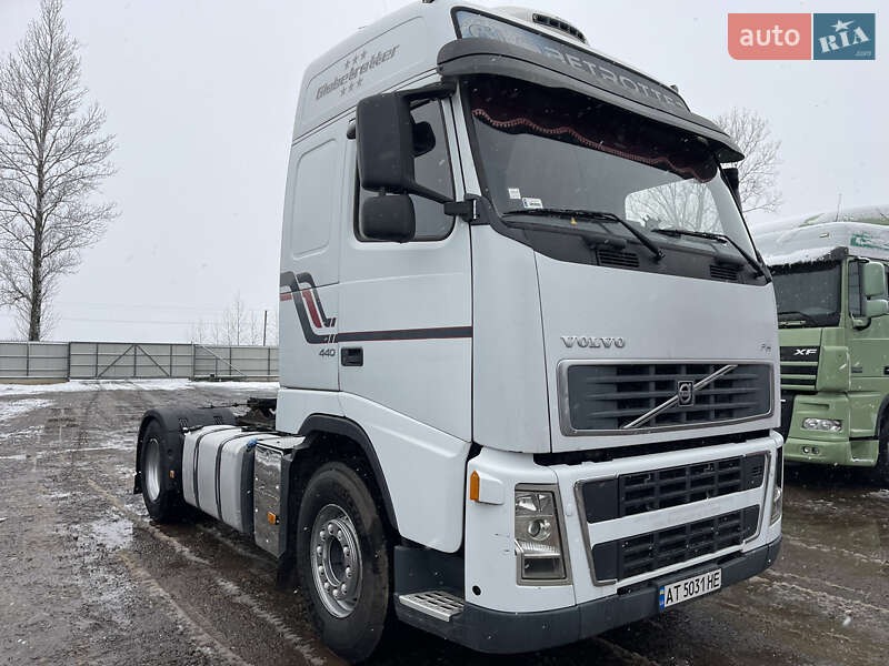 Тягач Volvo FH 13 2007 в Долине Тягач Volvo FH 13 2007 в Долине