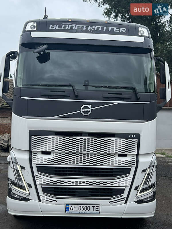 Тягач Volvo FH 13 2023 в Днепре Тягач Volvo FH 13 2023 в Днепре