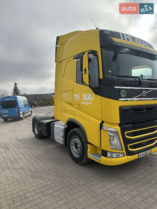 Тягач Volvo FH 13 2016 в Черновцах Тягач Volvo FH 13 2016 в Черновцах