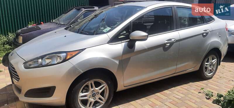 Седан Ford Fiesta 2018 в Запорожье