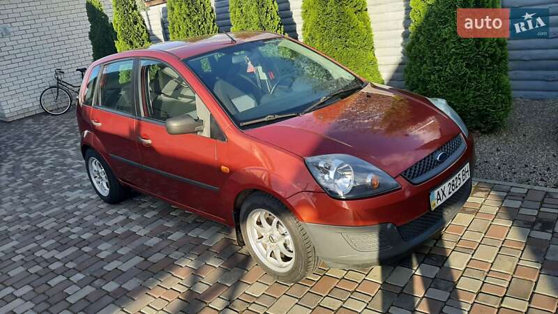 Хэтчбек Ford Fiesta 2007 в Глобине Хэтчбек Ford Fiesta 2007 в Глобине