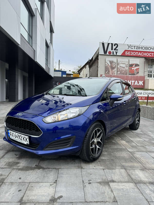 Хетчбек Ford Fiesta 2016 в Харкові