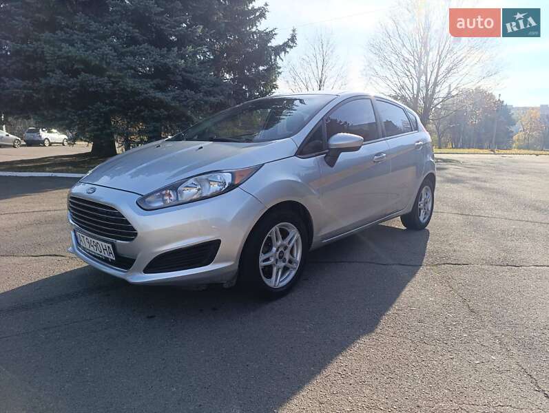 Хэтчбек Ford Fiesta 2018 в Ровно Хэтчбек Ford Fiesta 2018 в Ровно