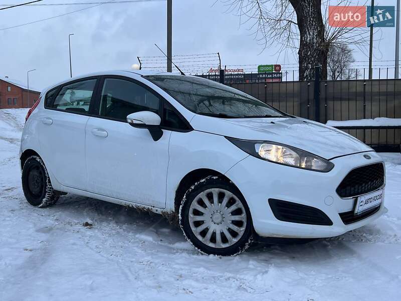 Хэтчбек Ford Fiesta 2017 в Киеве Хэтчбек Ford Fiesta 2017 в Киеве