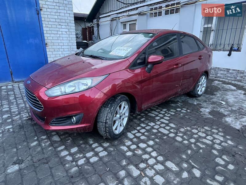 Седан Ford Fiesta 2017 в Львове