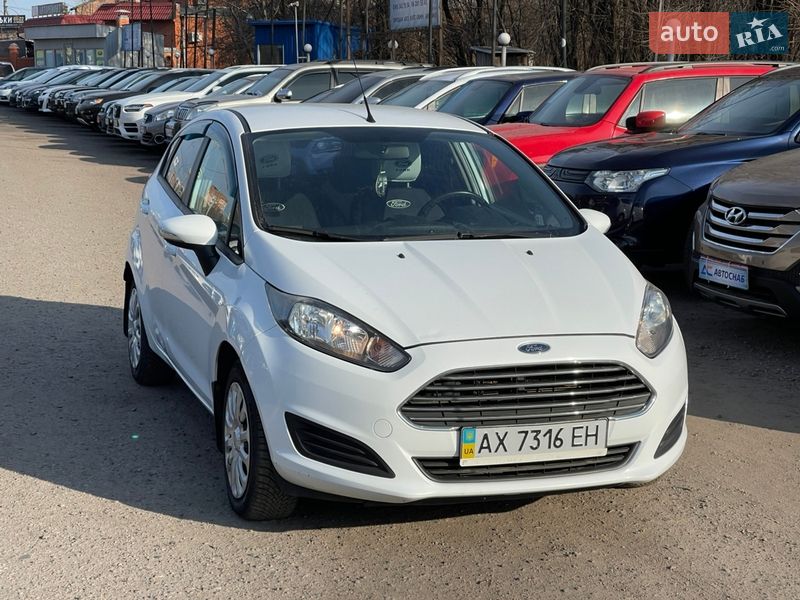 Хэтчбек Ford Fiesta 2014 в Полтаве