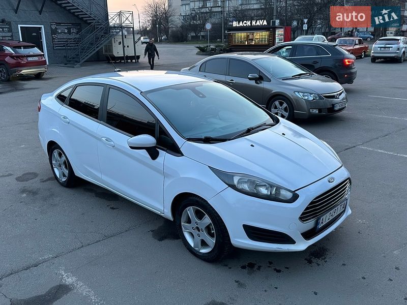 Седан Ford Fiesta 2019 в Киеве