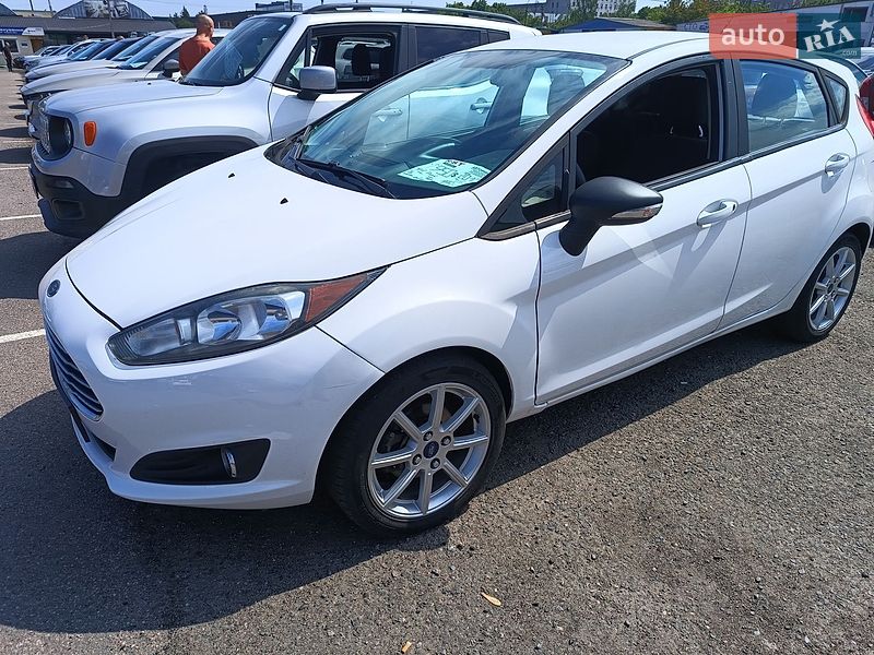 Хэтчбек Ford Fiesta 2017 в Черкассах Хэтчбек Ford Fiesta 2017 в Черкассах