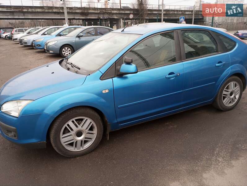 Хэтчбек Ford Focus 2006 в Киеве