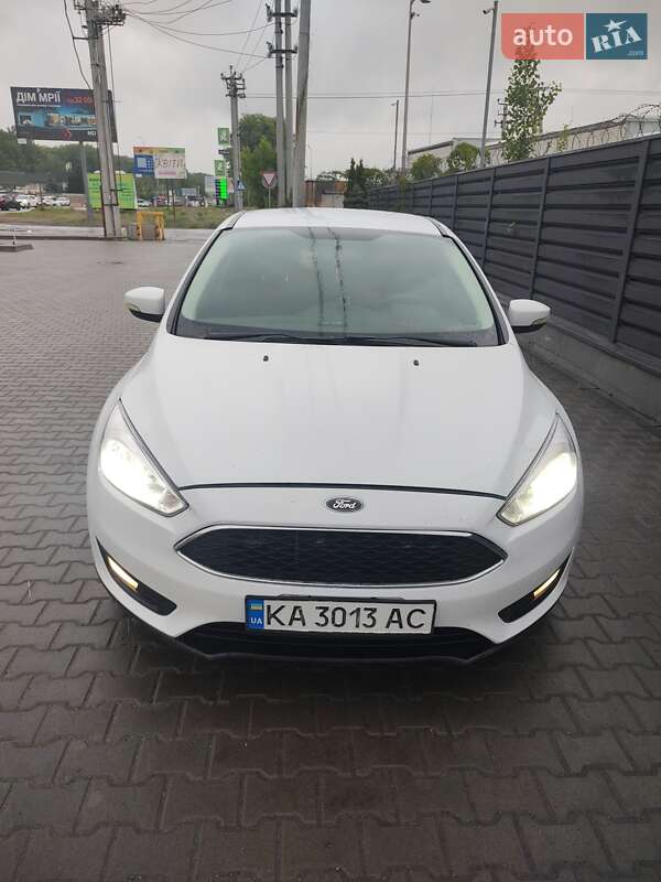 Седан Ford Focus 2016 в Києві