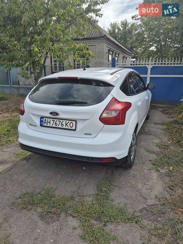 Хэтчбек Ford Focus 2013 в Павлограде Хэтчбек Ford Focus 2013 в Павлограде