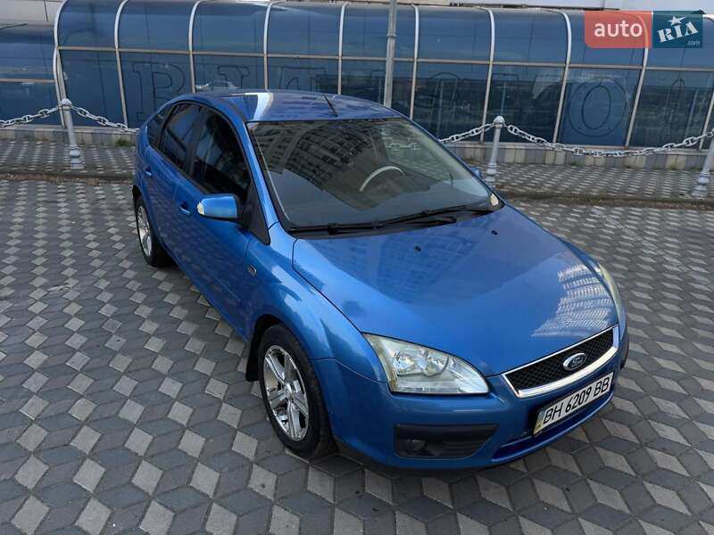 Хэтчбек Ford Focus 2007 в Черноморске Хэтчбек Ford Focus 2007 в Черноморске