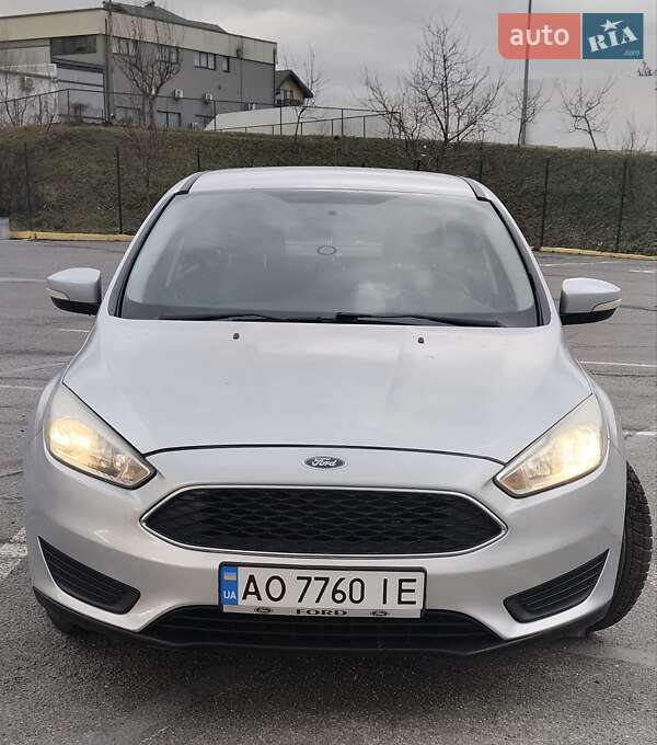 Седан Ford Focus 2017 в Ужгороде