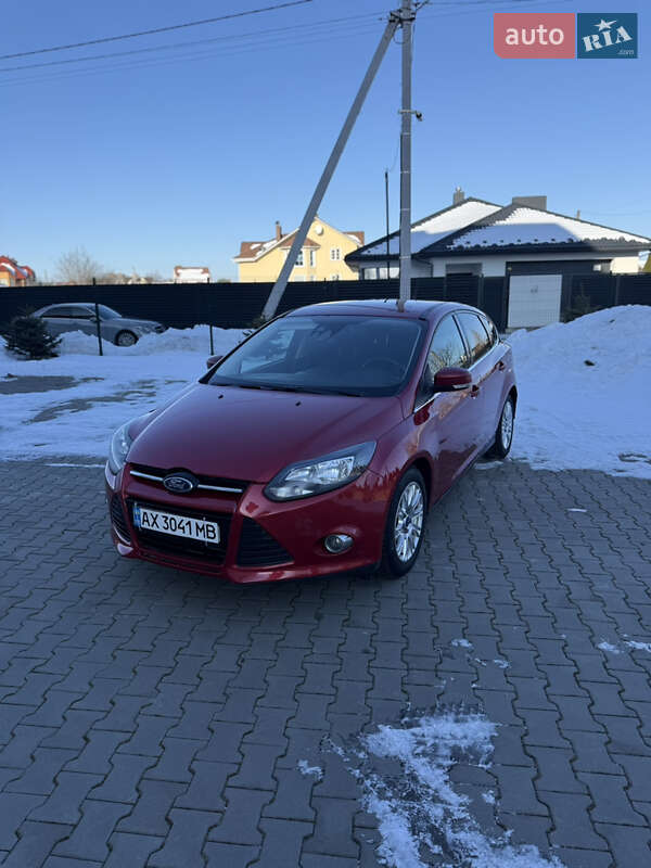 Хэтчбек Ford Focus 2011 в Луцке Хэтчбек Ford Focus 2011 в Луцке