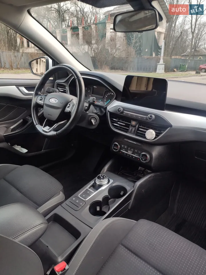 Ford Focus 2018 photo 4