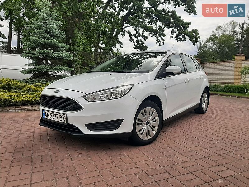 Хэтчбек Ford Focus 2015 в Житомире Хэтчбек Ford Focus 2015 в Житомире