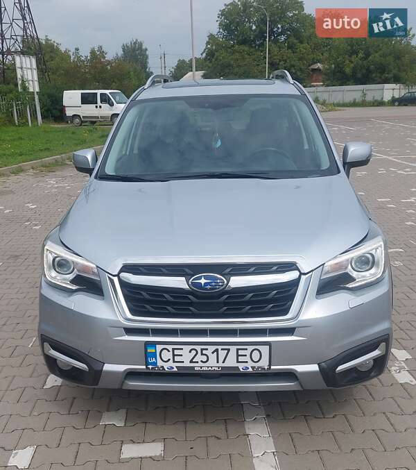 Позашляховик / Кросовер Subaru Forester 2017 в Чернівцях
