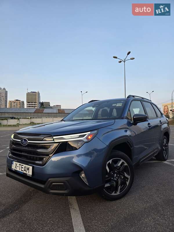 Внедорожник / Кроссовер Subaru Forester 2024 в Киеве