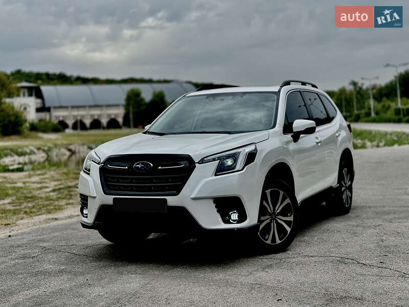 Внедорожник / Кроссовер Subaru Forester 2022 в Днепре