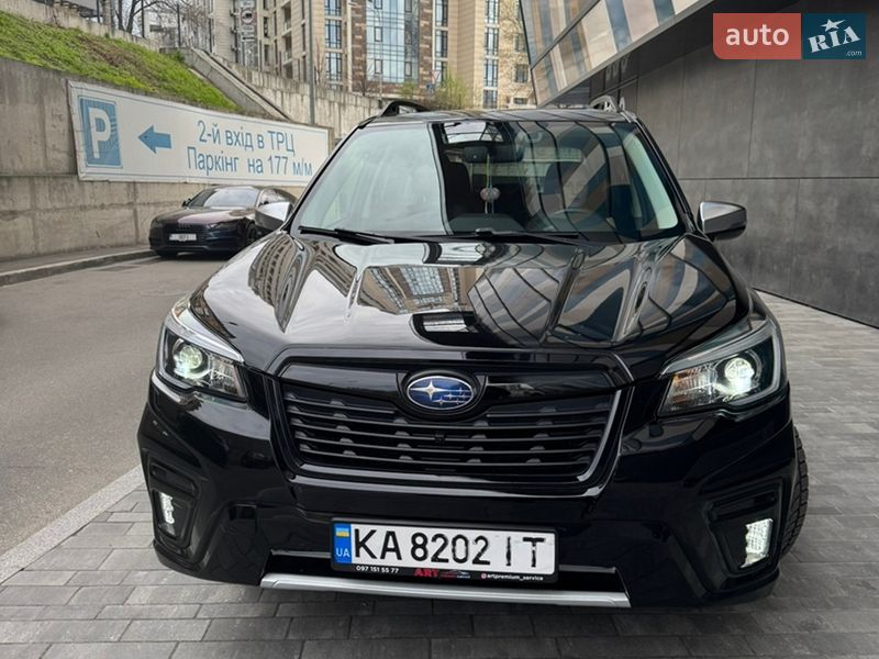 Внедорожник / Кроссовер Subaru Forester 2019 в Киеве