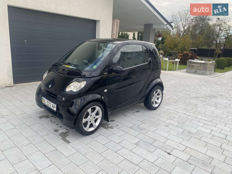 Купе Smart Fortwo 2005 в Львові Купе Smart Fortwo 2005 в Львові
