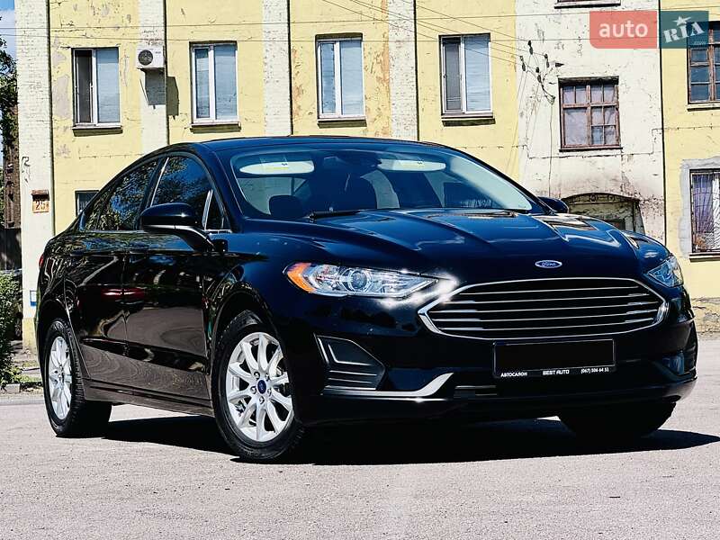 Седан Ford Fusion 2020 в Днепре