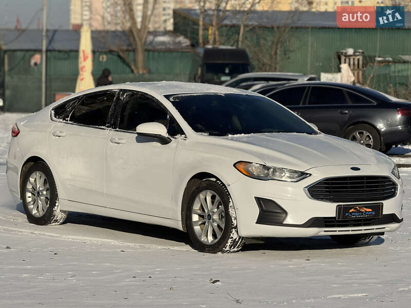 Седан Ford Fusion 2019 в Киеве