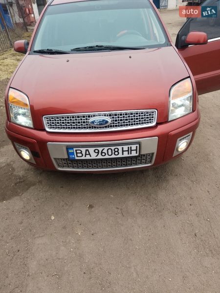 Хэтчбек Ford Fusion 2006 в Александрие