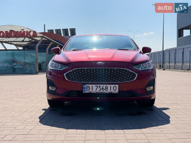 Седан Ford Fusion 2019 в Полтаве Седан Ford Fusion 2019 в Полтаве
