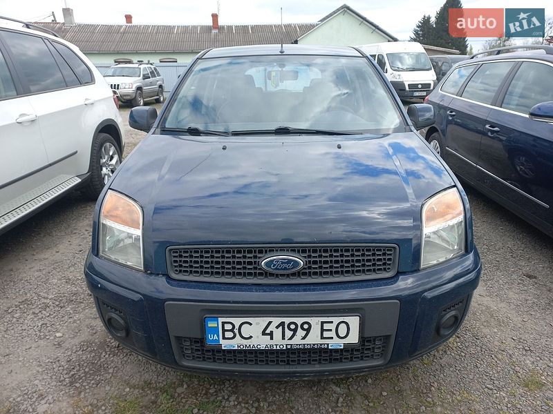 Хэтчбек Ford Fusion 2011 в Шептицькому