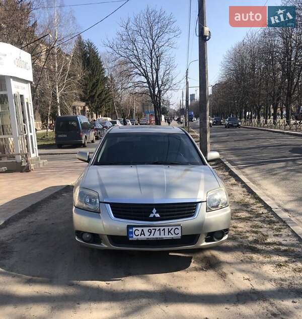 Седан Mitsubishi Galant 2008 в Черкассах