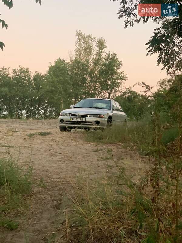 Седан Mitsubishi Galant 1995 в Днепре