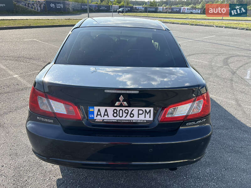 Седан Mitsubishi Galant 2009 в Киеве
