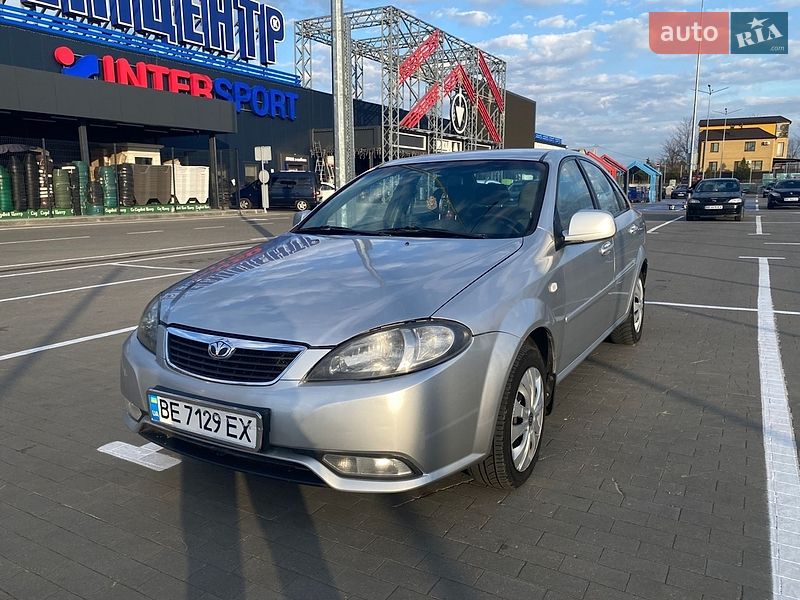 Седан Daewoo Gentra 2015 в Первомайске