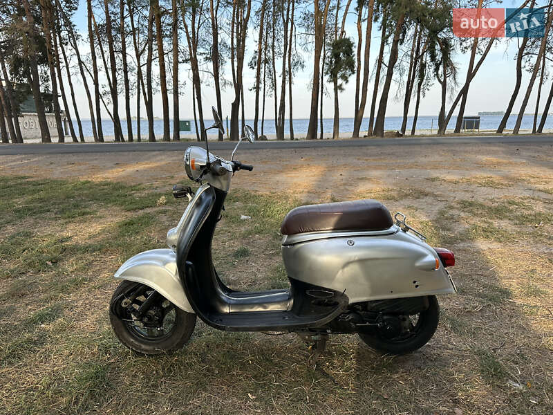 Скутер Honda Giorno AF-24 1994 в Черкассах Скутер Honda Giorno AF-24 1994 в Черкассах