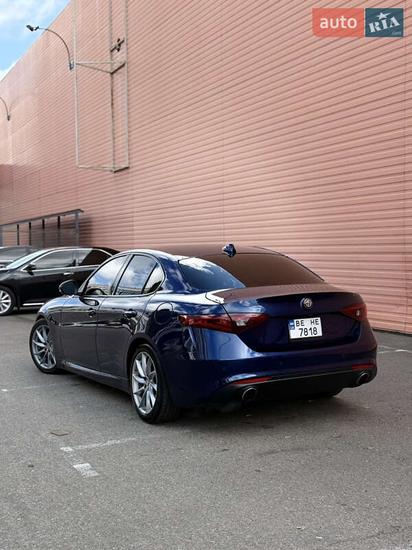 Седан Alfa Romeo Giulia 2017 в Одессе Седан Alfa Romeo Giulia 2017 в Одессе