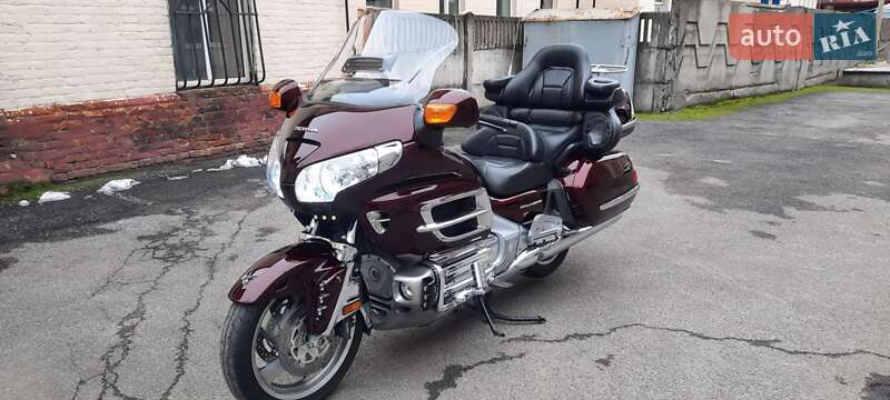 Мотоцикл Туризм Honda GL 1800 Gold Wing 2006 в Днепре