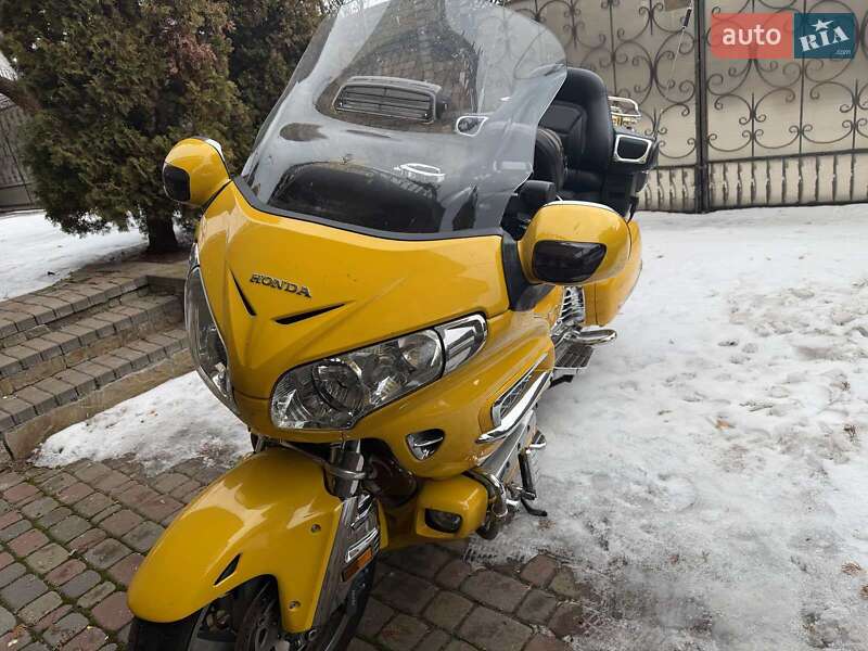 Мотоцикл Туризм Honda GL 1800 Gold Wing 2010 в Киеве