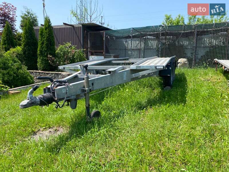 Лафет Knott GmbH 2021 в Хмельницком Лафет Knott GmbH 2021 в Хмельницком