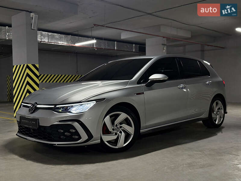 Хетчбек Volkswagen Golf GTI 2023 в Одесі Хетчбек Volkswagen Golf GTI 2023 в Одесі