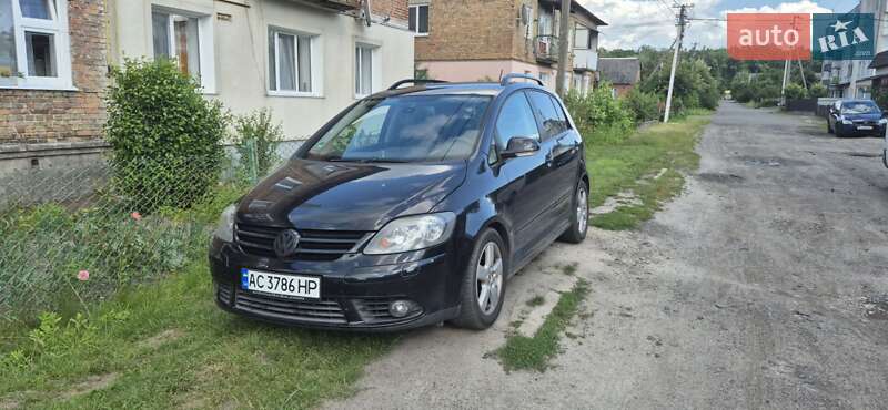 Хэтчбек Volkswagen Golf Plus 2008 в Киверцах Хэтчбек Volkswagen Golf Plus 2008 в Киверцах