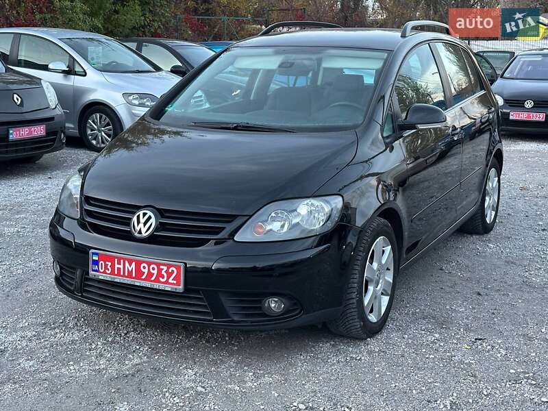 Хэтчбек Volkswagen Golf Plus 2008 в Каменском Хэтчбек Volkswagen Golf Plus 2008 в Каменском