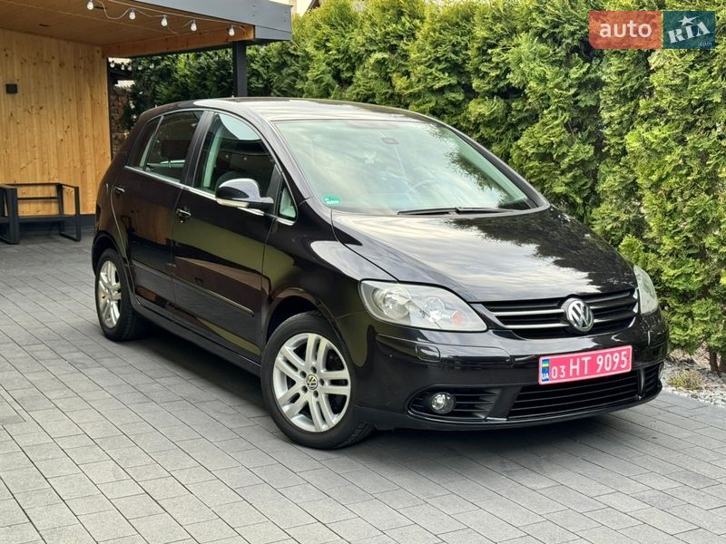 Хэтчбек Volkswagen Golf Plus 2008 в Дубно