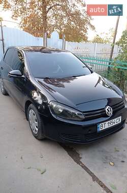 Хэтчбек Volkswagen Golf 2011 в Белозерке