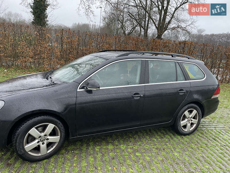 Универсал Volkswagen Golf 2011 в Броварах