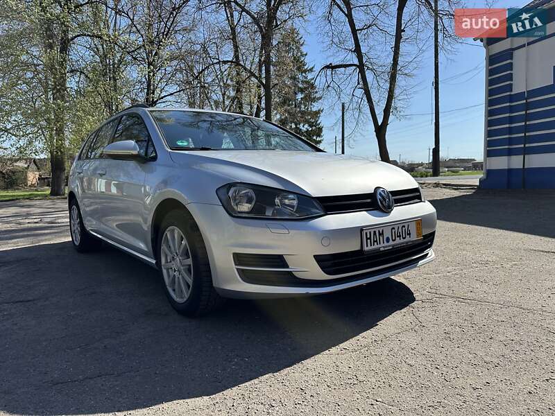 Универсал Volkswagen Golf 2015 в Лебедине