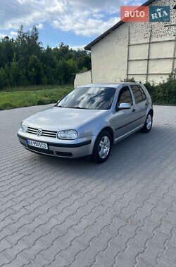 Хетчбек Volkswagen Golf 2002 в Хмельницькому