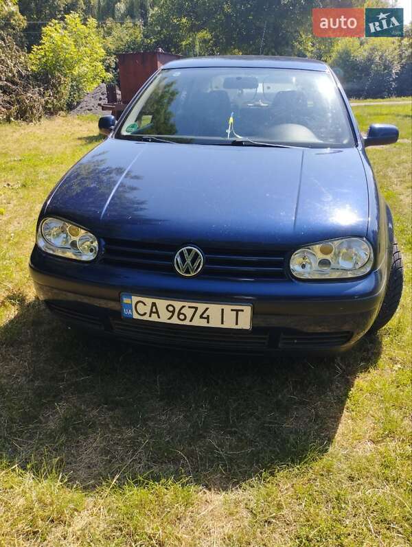 Хетчбек Volkswagen Golf 1999 в Черкасах Хетчбек Volkswagen Golf 1999 в Черкасах