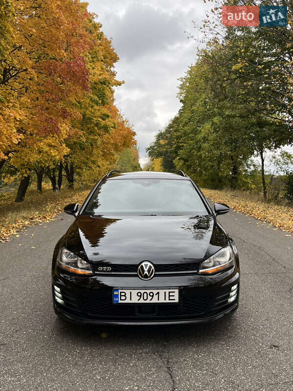 Универсал Volkswagen Golf 2016 в Черкассах Универсал Volkswagen Golf 2016 в Черкассах